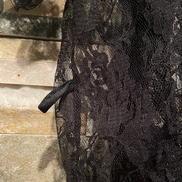 Vintage Frederick’s Hollywood Black Lace Ruffle Robe | OS Boudoir Kimono Y2K - Picture 6 of 8